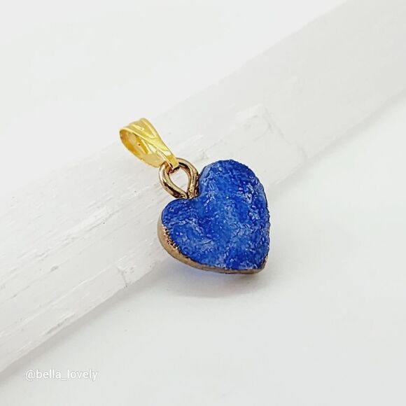 Dainty Gold Edge Blue Titanium Crystal Heart Pendant - Picture 1 of 1